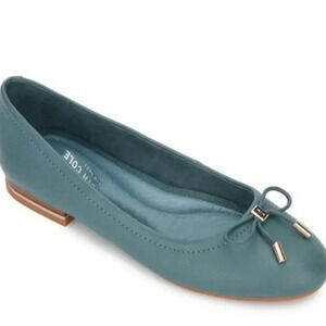 Kenneth Cole New York Balance Flats Dark Green Size 6M